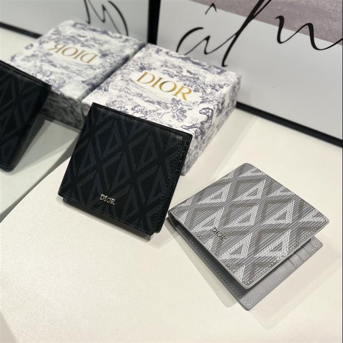 2025228Y 180P182140548